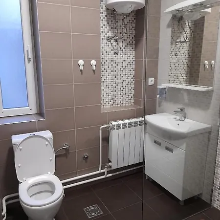 Apartamento Budget Artistika, 3 Bedrooms And 2 Full Bathrooms *