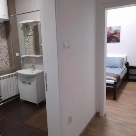 Artistika Apartment *